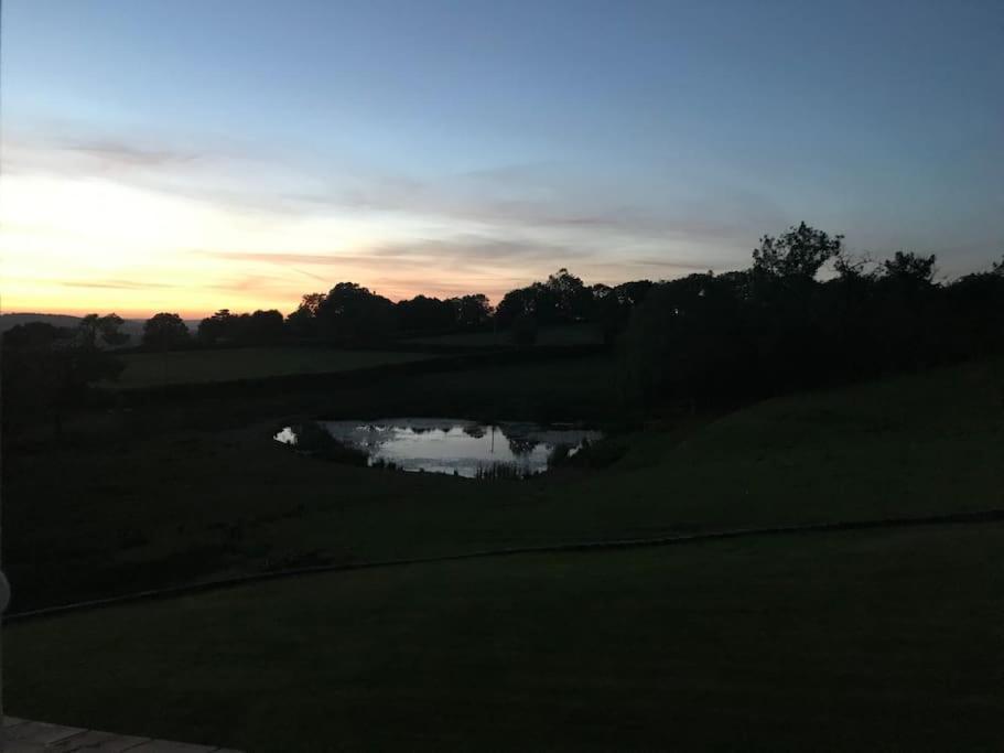 Gilfach Gower Farm Luxury Yurt With Hot Tub Ammanford Exterior foto