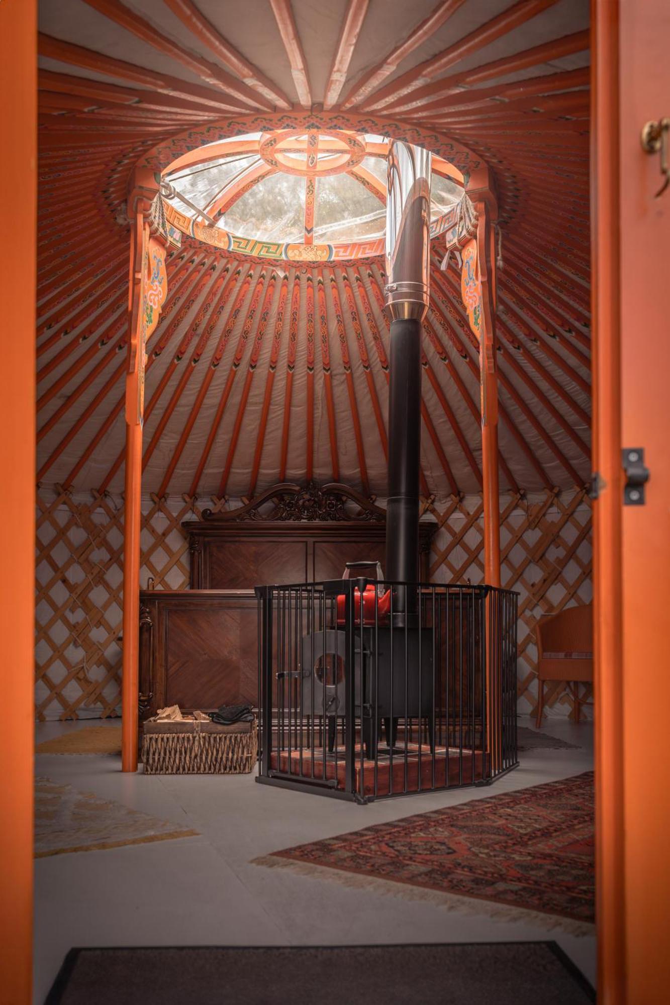 Gilfach Gower Farm Luxury Yurt With Hot Tub Ammanford Exterior foto
